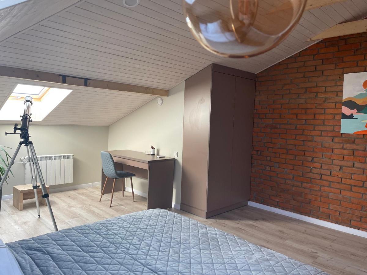 Appartement «Гори́Ще На Площі Польський Ринок» à Kamianets-Podilsky Extérieur photo